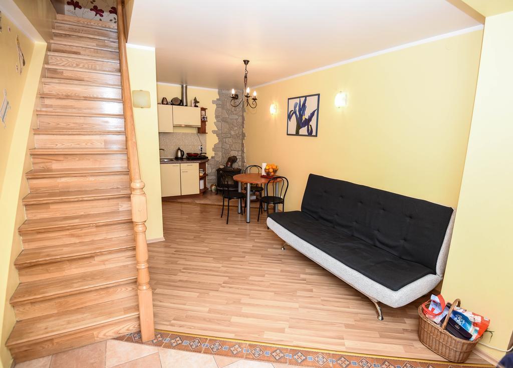 Yzzi Apartment Паланга Екстериор снимка