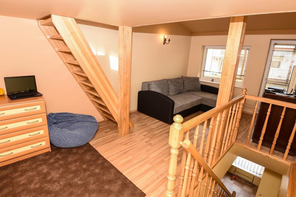 Yzzi Apartment Паланга Екстериор снимка
